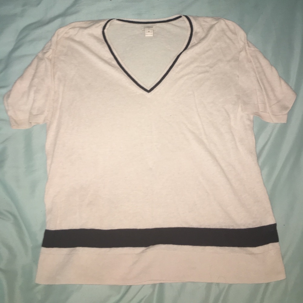 ⭐️Cute J crew sweater top!