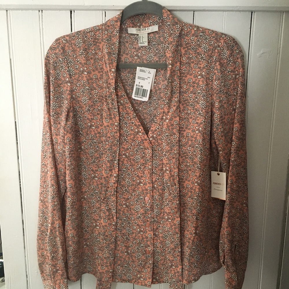 Neck tie floral blouse