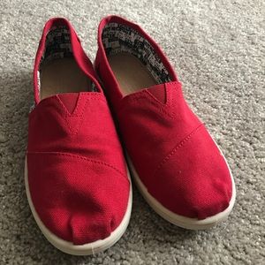 Red TOMS