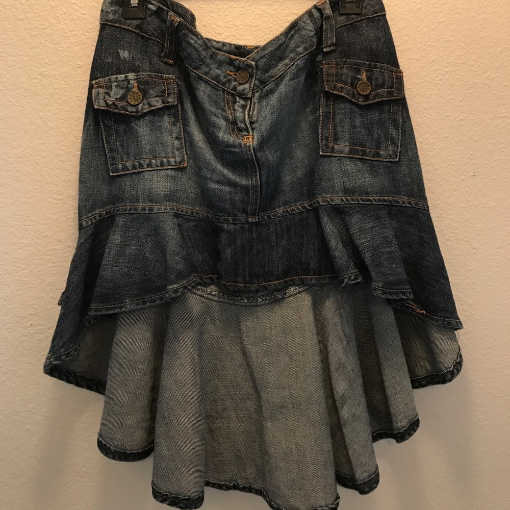 Skirt made byPatrizia Pete/Tessilform Spa