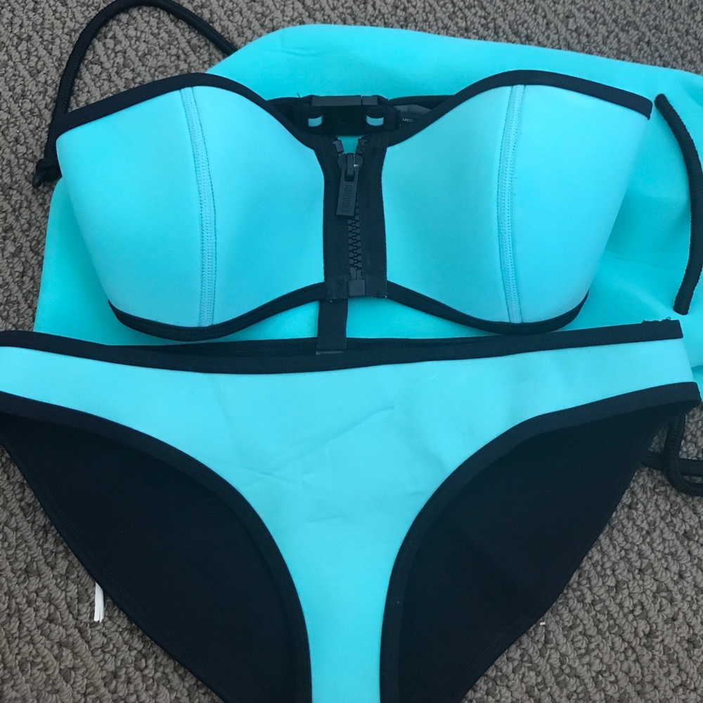 Triangl Bikini