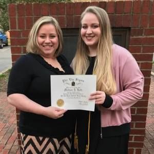 Meet your Posher, Crystal