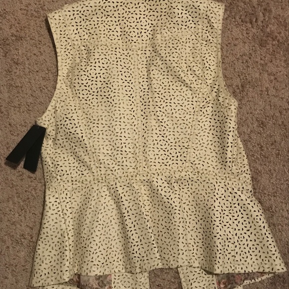 GUESS Vest floral pattern - Picture 3 of 3