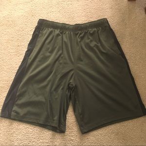 Men's Old Navy Active Shorts- L