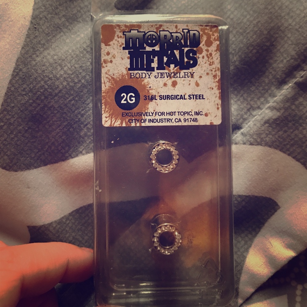 Morbid metals body jewelry 2G