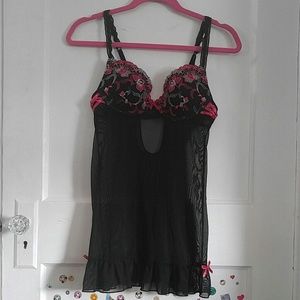 Black sexy nighty / lingerie