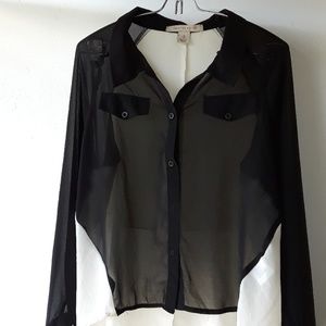 Light Jonathan Martin size small blouse.
