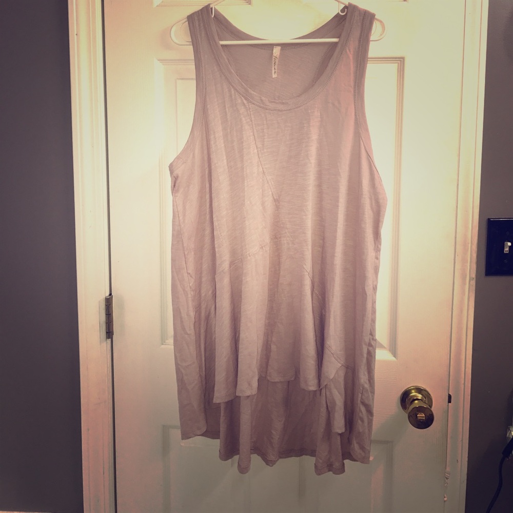Over sized Boutique top NWOT (see sizing below)🎃