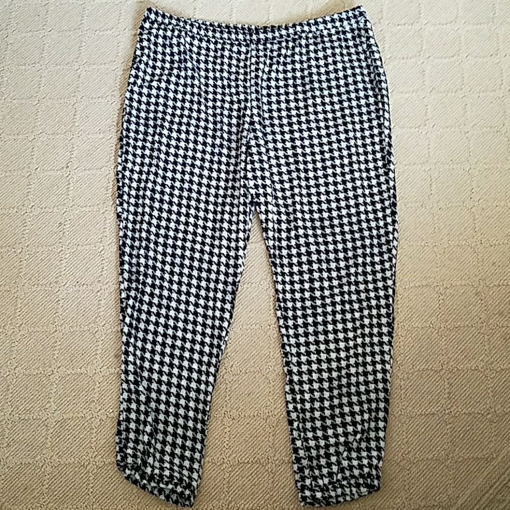Black&white pants