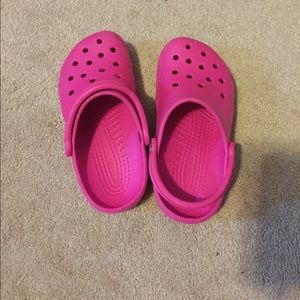 Pink crocs size 4 in men's & 6 in women's