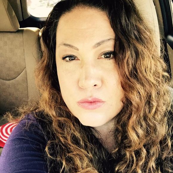 Meet your Posher, Justine - Picture 1 of 1