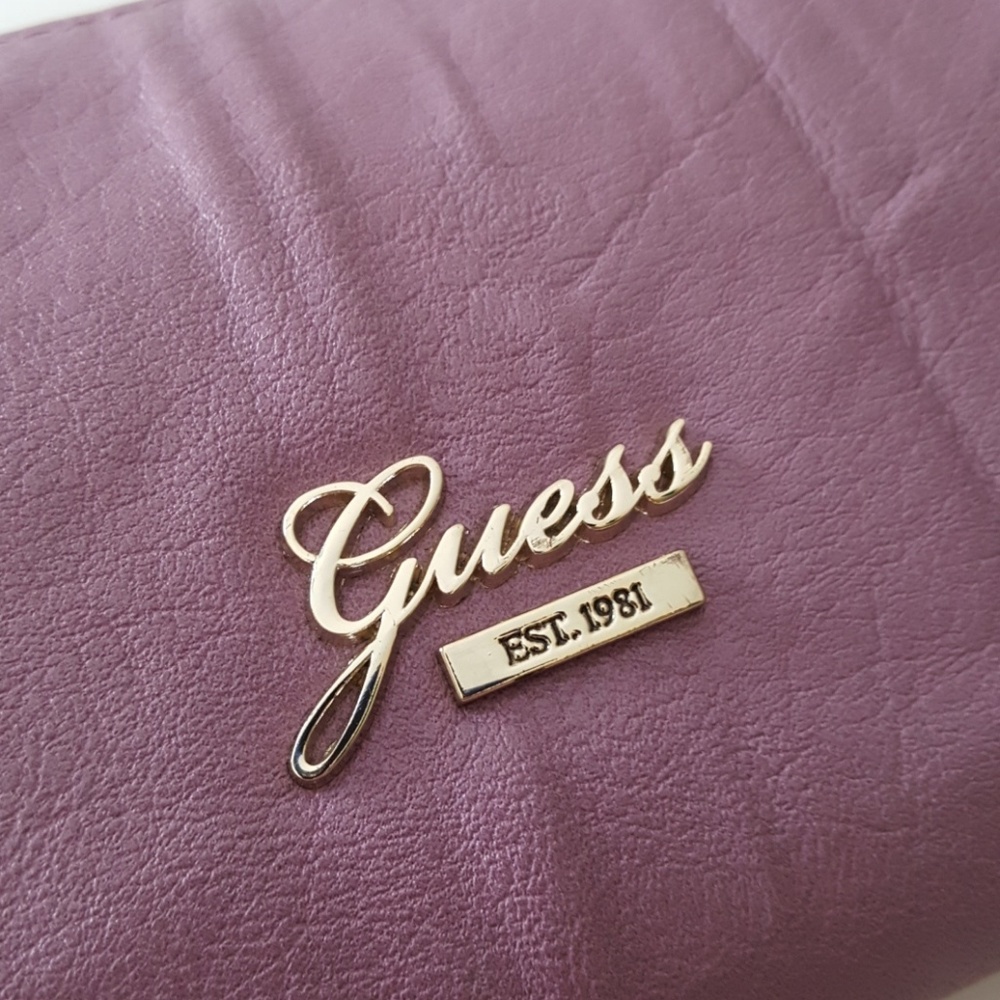 GUESS  LAVENDER ZIP UP WALLET NWT - Picture 6 of 7