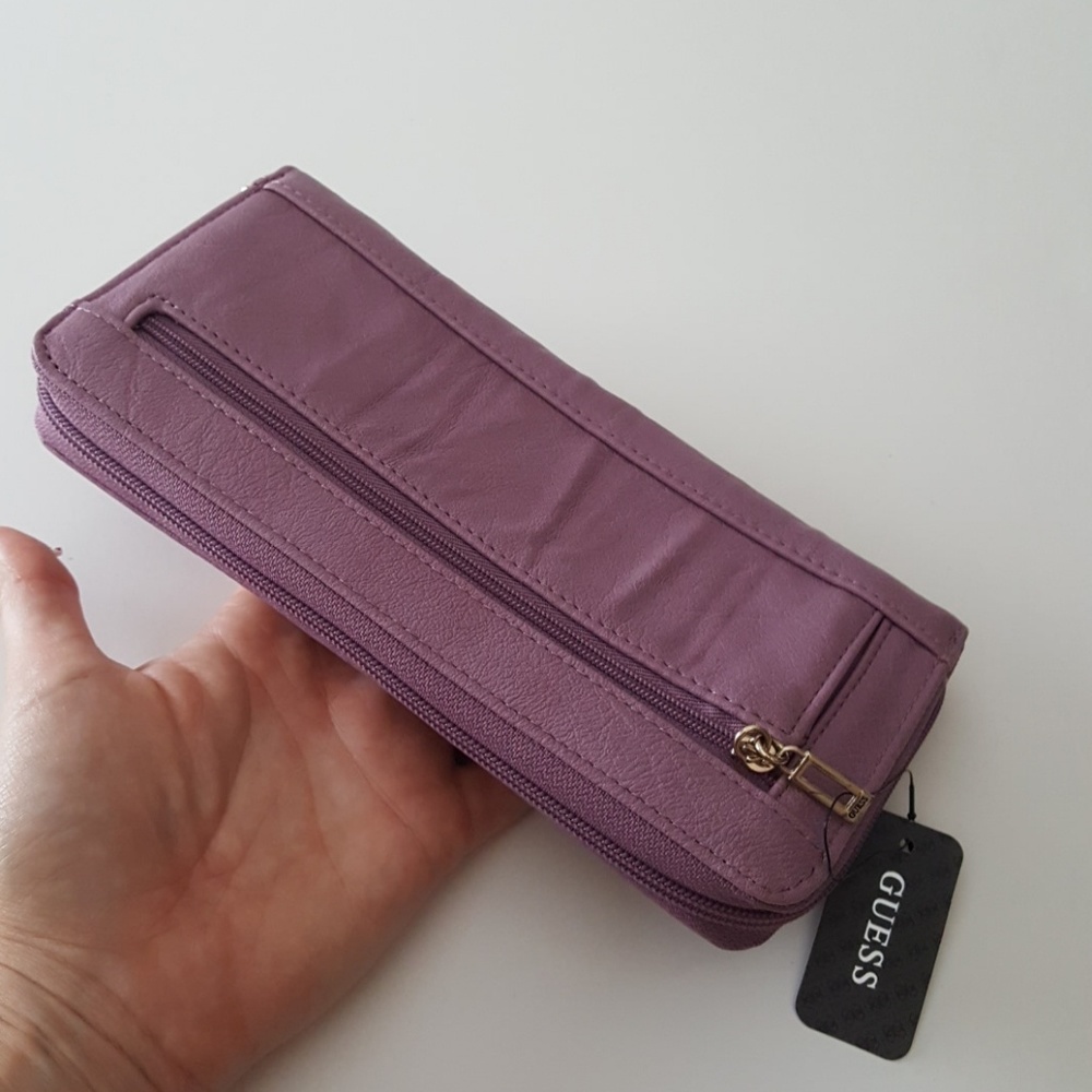 GUESS  LAVENDER ZIP UP WALLET NWT - Picture 7 of 7