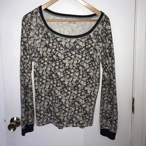 Long sleeve flower print top