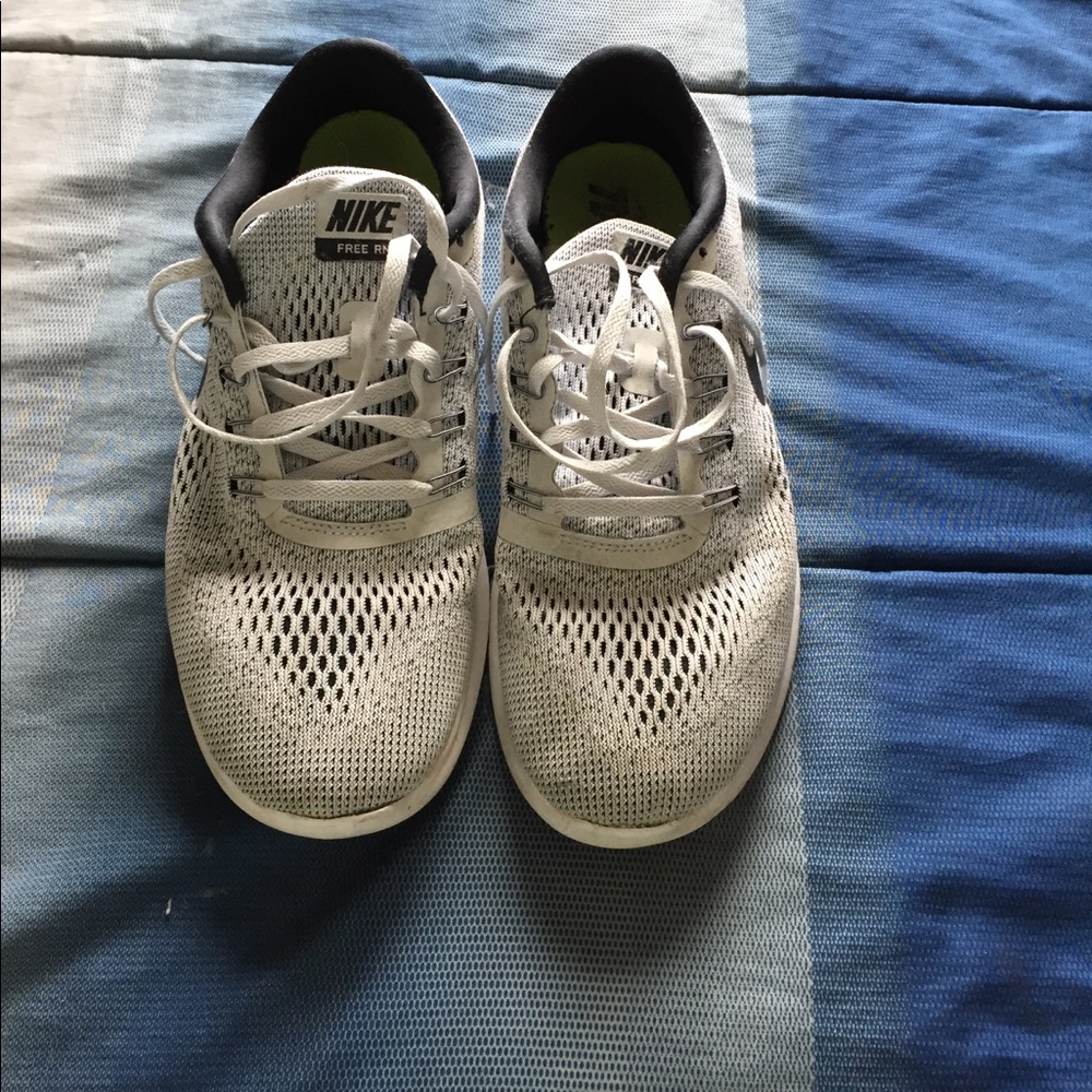 Men's Nike free RN size 10