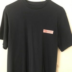 Vineyard Vines shirt (men's small)