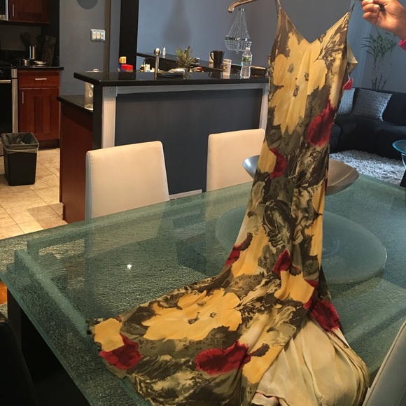 Beautiful maxi dress - Picture 3 of 4