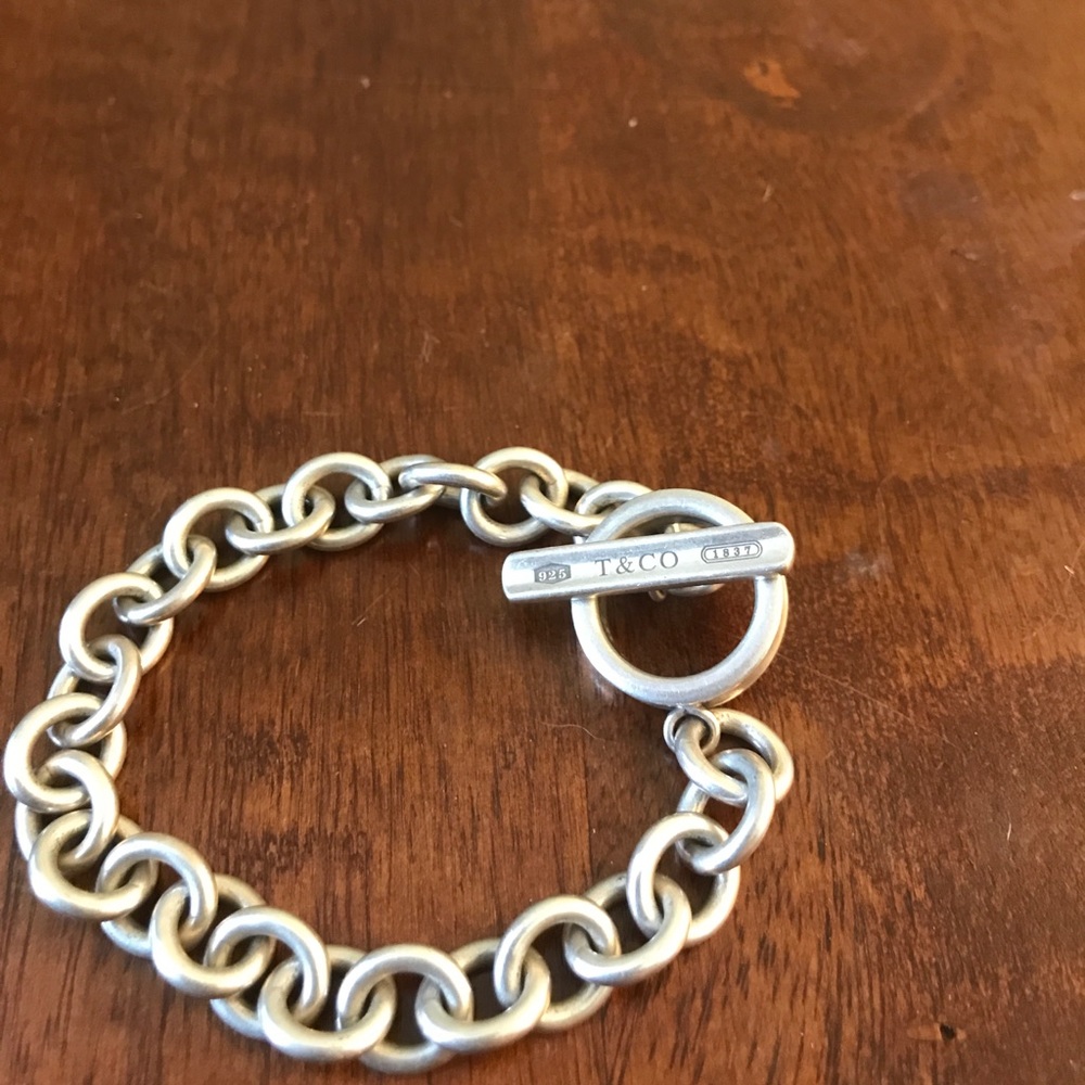Toggle bracelet