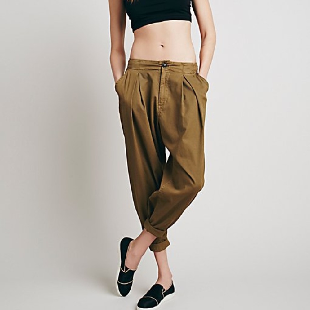 FLASH SALE! Free People Pleated Trousers