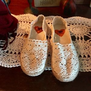 Rocket Dog crochet cotton flats.