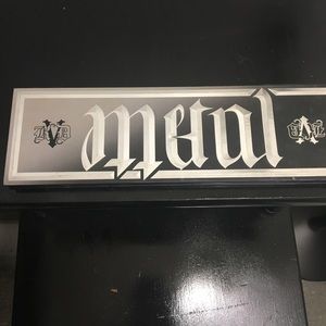 Authentic KVD Metal Matte Palette