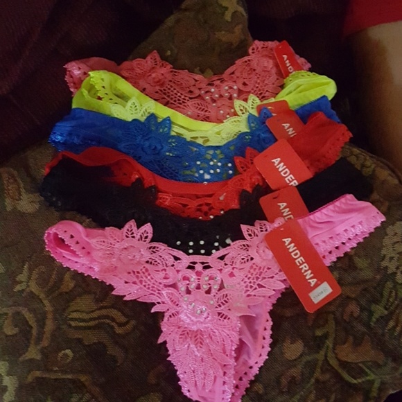 Thongs - Picture 2 of 3