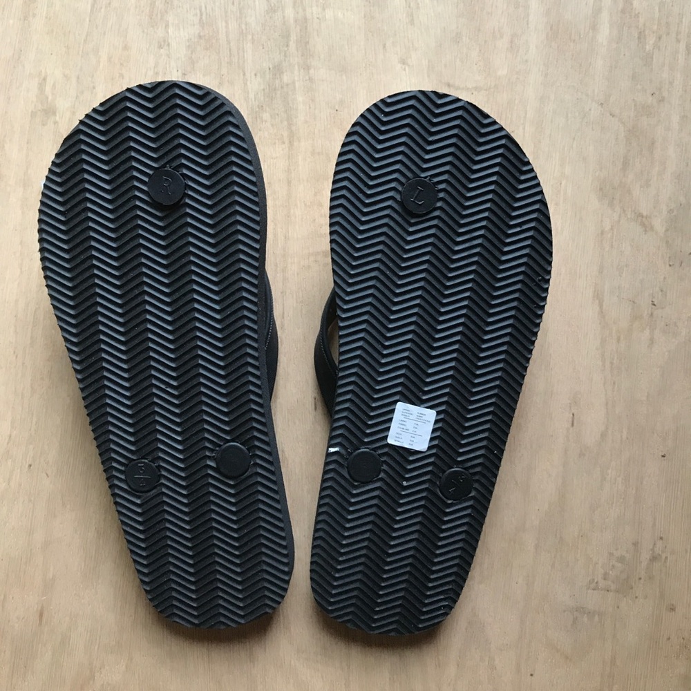 Flip flops - Picture 2 of 4