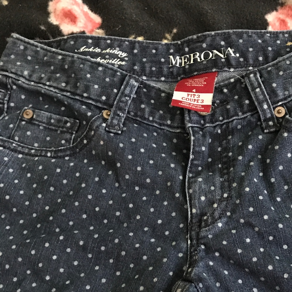 Polka-dot skinny jeans