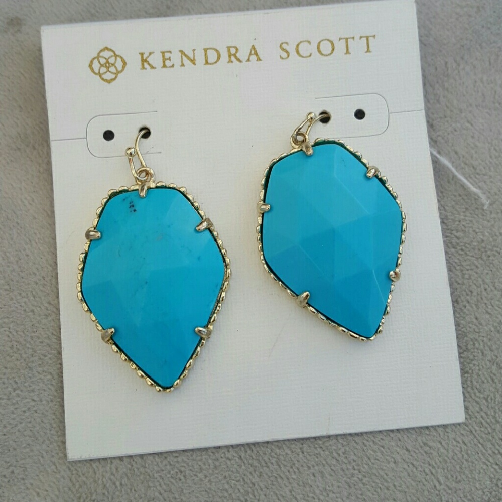 Kendra scott earrings