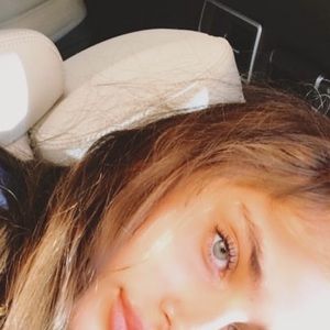 Meet your Posher, Crystal