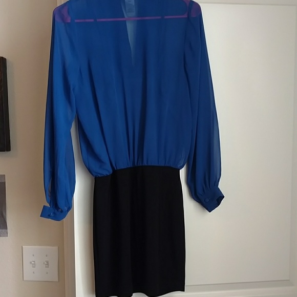 Dress - Picture 6 of 6