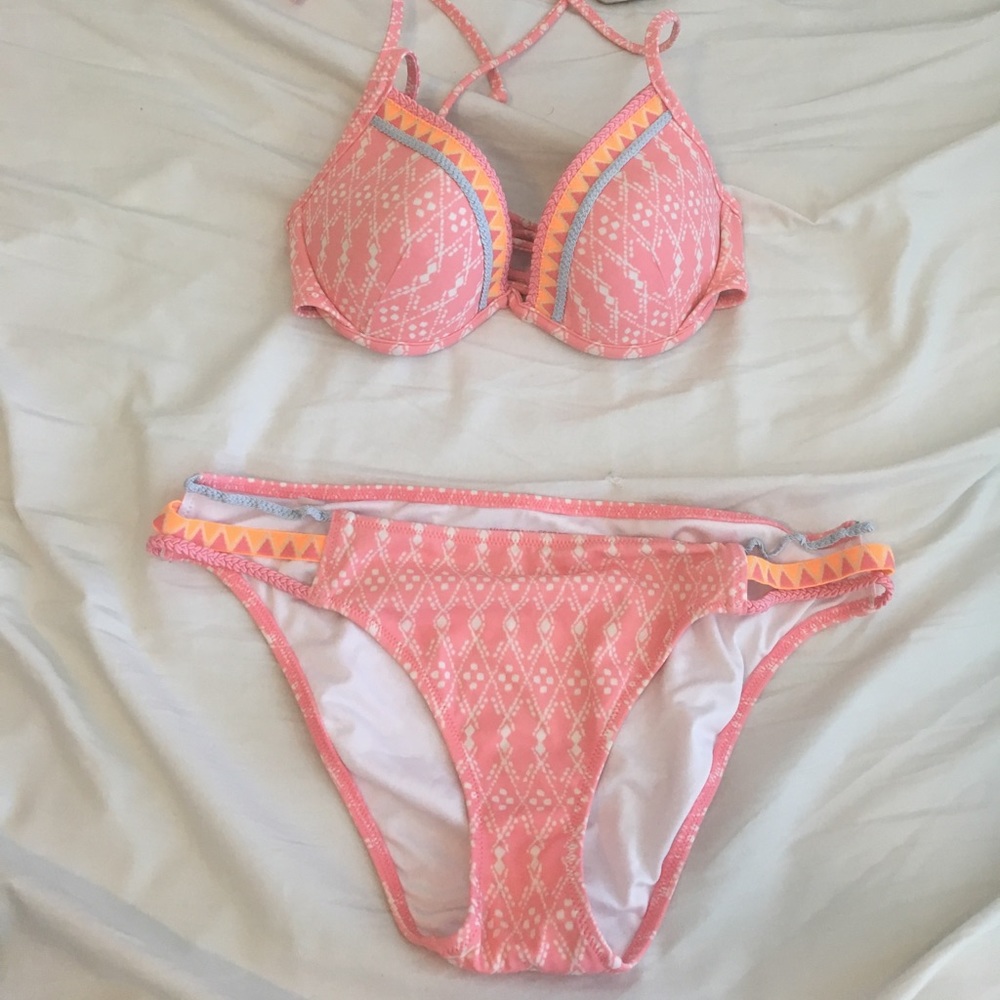 Super cute coral colored Victoria's Secret bikini