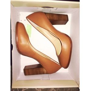 Banana Republic Heels