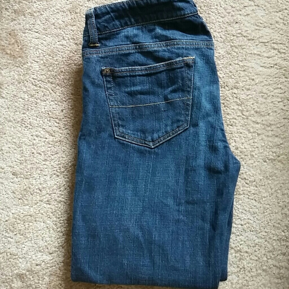 LN American Eagle boy fit crop jeans