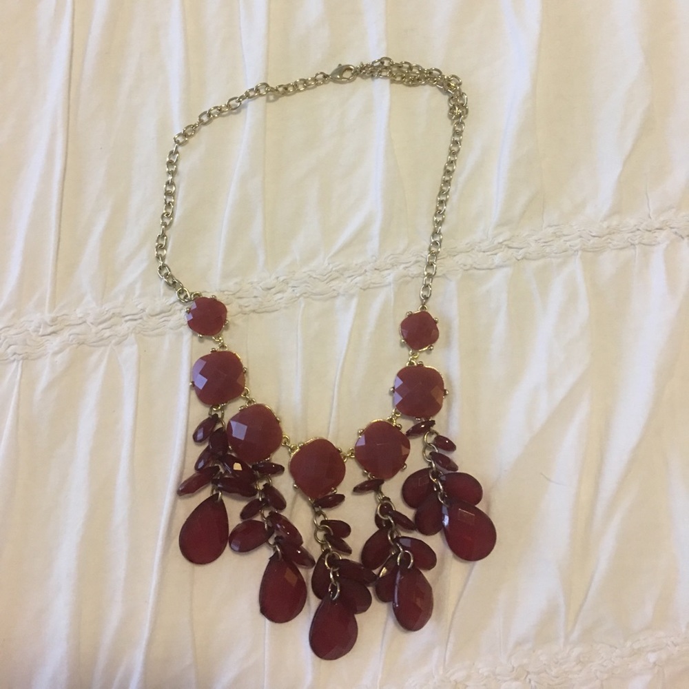 Bauble Bar necklace. Maroon