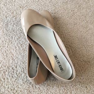 Nude patent leather flats