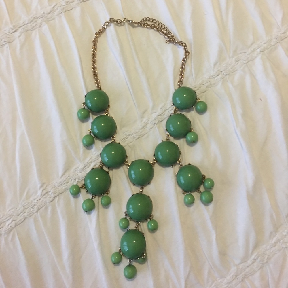 Bauble Bar green bubble necklace
