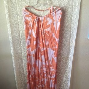 Long flowy summer style maxi dress