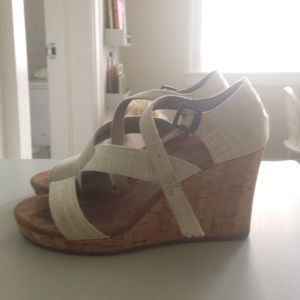 Toms wedge 7