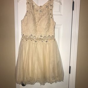 Formal short dress