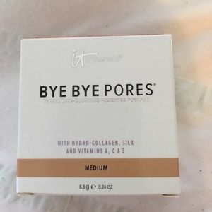 It cosmetics tinted finishing powder