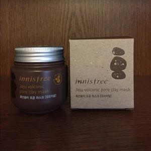 Innisfree Jeju Volcanic Pore Clay Mask
