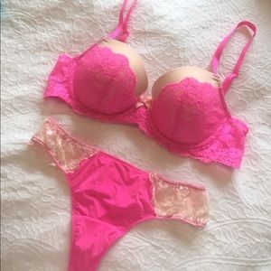 Victoria's Secret Dream Angels Demi bra & panty
