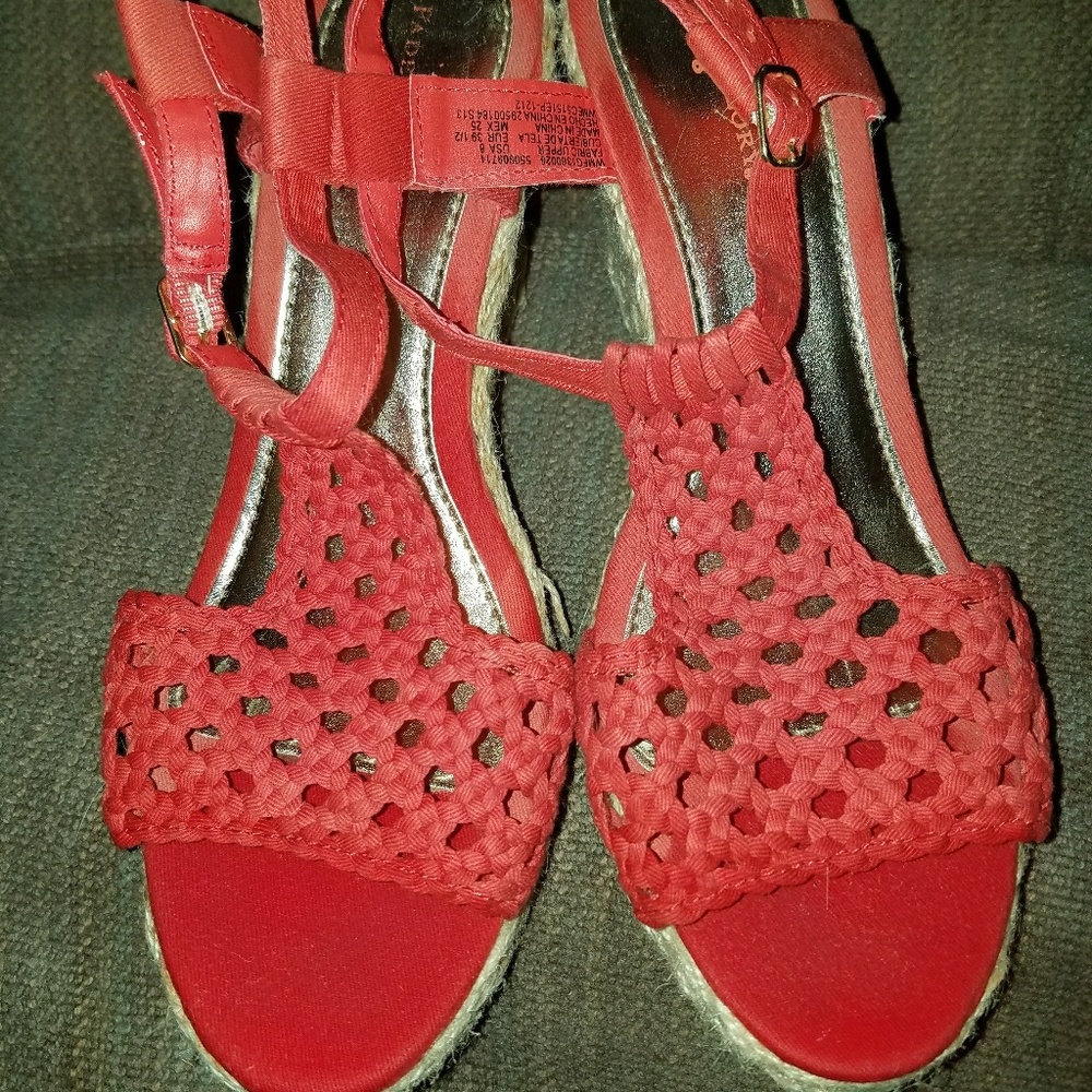 Coral Wedges size 8 m