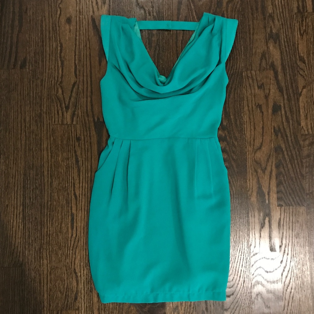 🆕🏷Cowl Neck Dress With Pockets