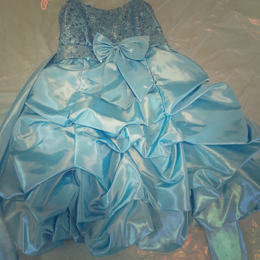 Little girls dress