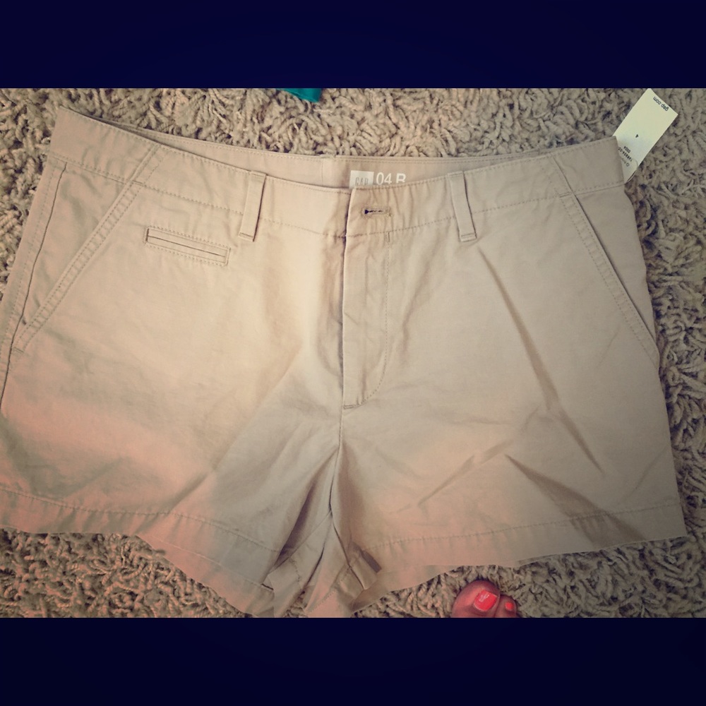 Gap kakhi shorts