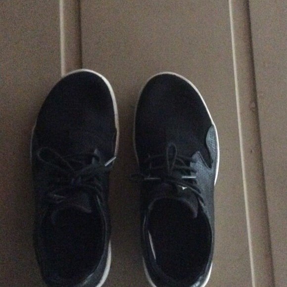 Jordan eclipses - Picture 4 of 4