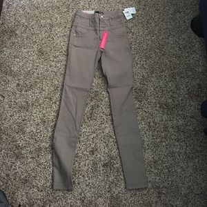 Charlotte Russe Hi-Waist Super Skinny Jean