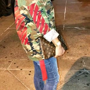 Meet your Posher, A.